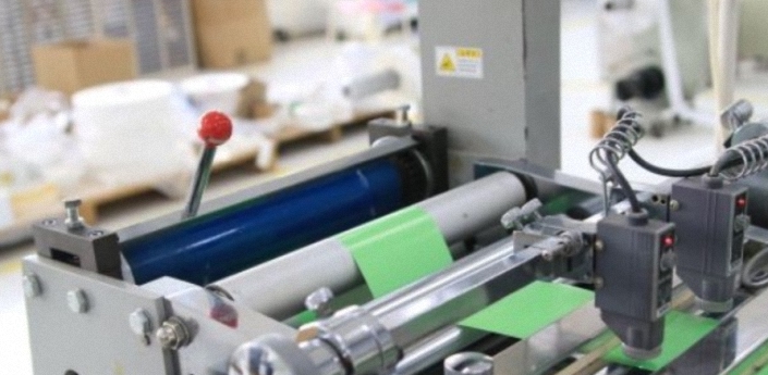 模切銅版紙不干膠材料的時候，如何選擇模切刀？