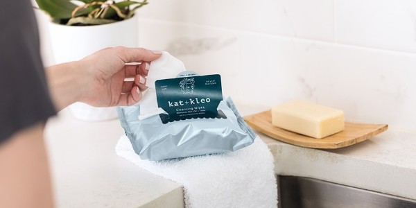 艾利丹尼森——了不起的濕巾封口標(biāo)簽