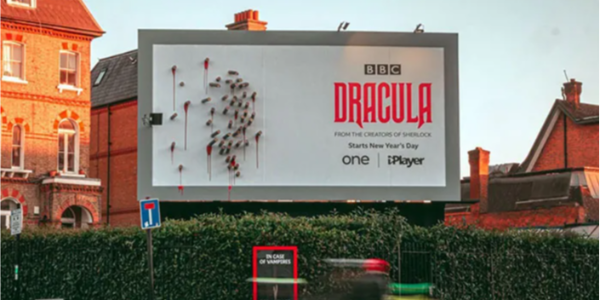 戶外廣告用什么材質的貼紙？用PET不干膠